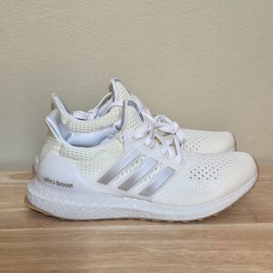 Adidas UltraBoost 1.0 Warm Vanilla Metallic JS1265 Running Shoe Women's Size 7.5